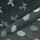 Tissu Doudou Double Face Avions Envers Nuages Blancs et Gris sur fond Gris Anthracite - Par 10 cm