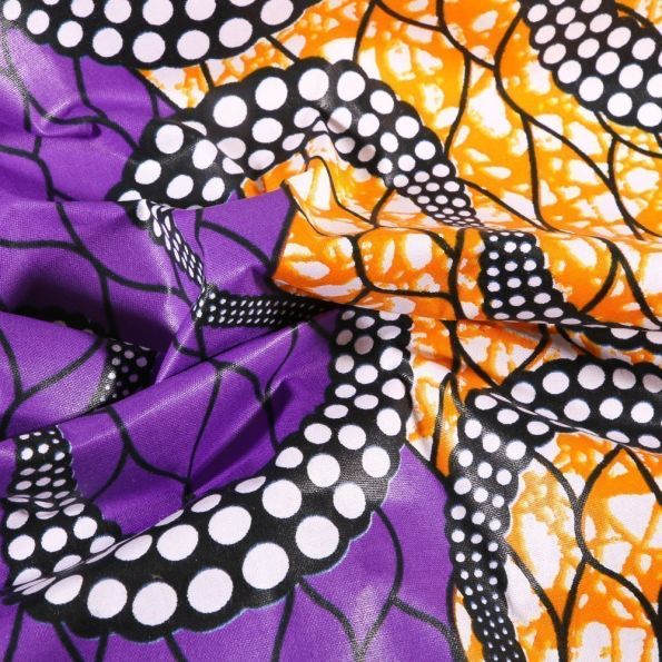 Tissu Wax africain N° 617 Serpentins sur fond Violet - Par 10 cm